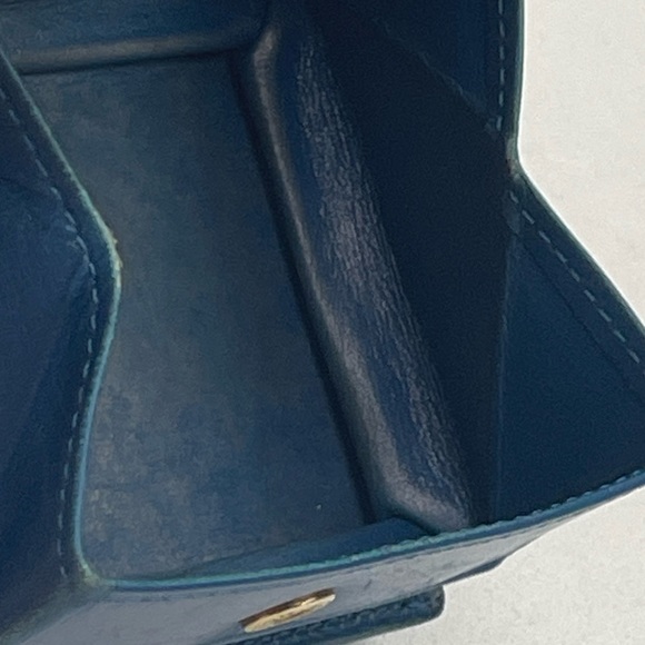 Authentic Louis Vuitton Epi Porte Monnaie Boite Blue Leather Coin Purse Wallet - Picture 12 of 13